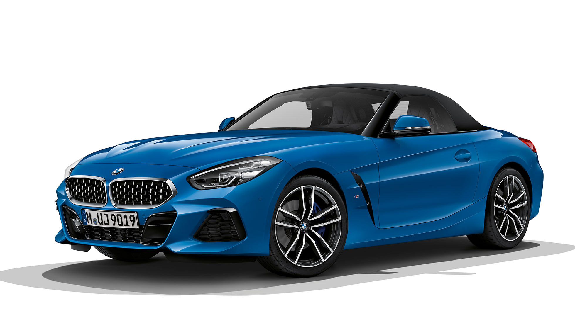 BMW Z4 Roadster Model M Sport, three quarter front shot